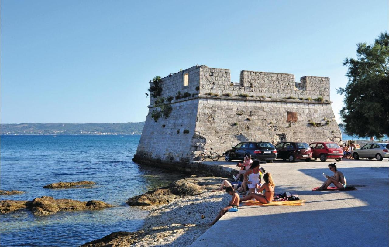 Nice Apartment In Kastel Stafilic With Sauna Kastela Luaran gambar