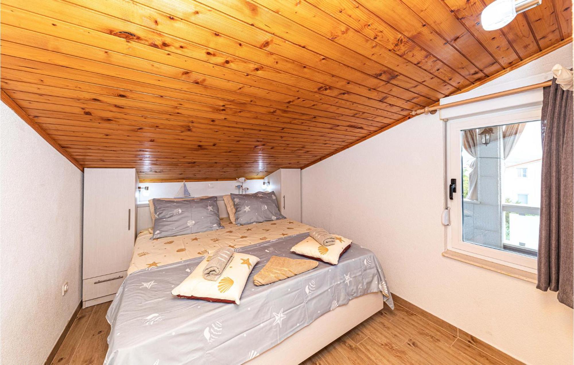 Nice Apartment In Kastel Stafilic With Sauna Kastela Luaran gambar